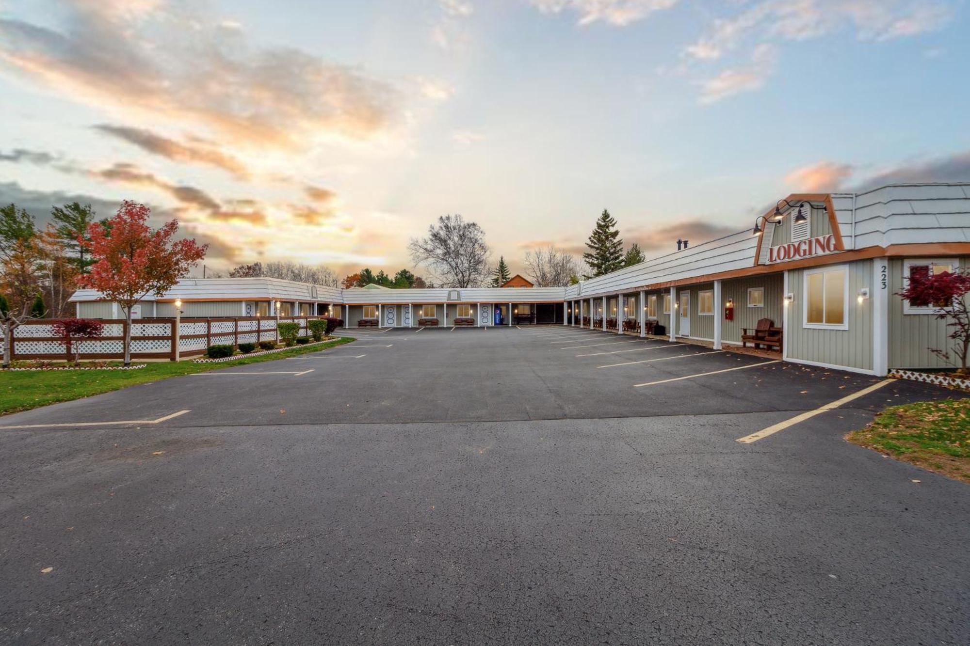 Vindel Motel Mackinaw Stadt Exterior foto