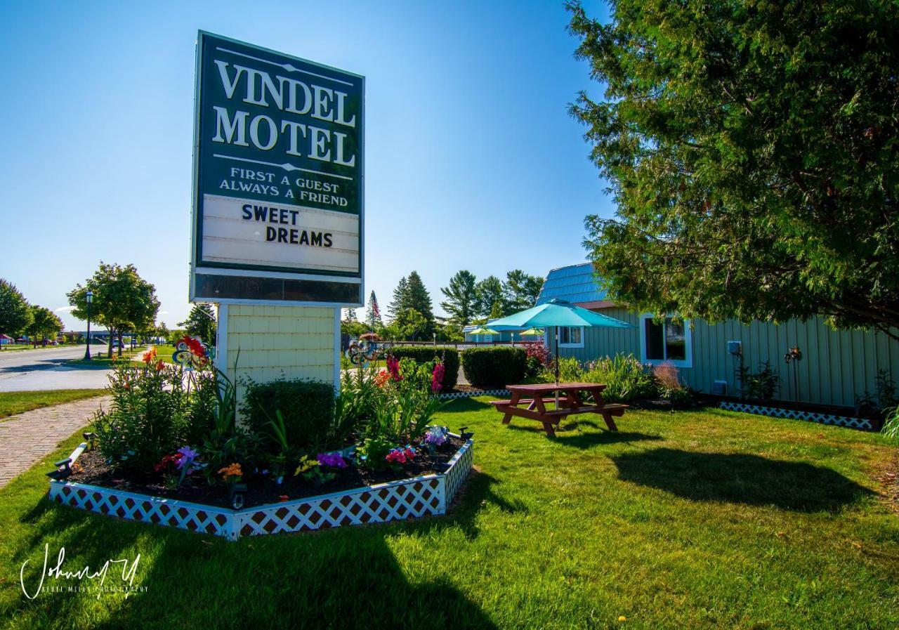 Vindel Motel Mackinaw Stadt Exterior foto